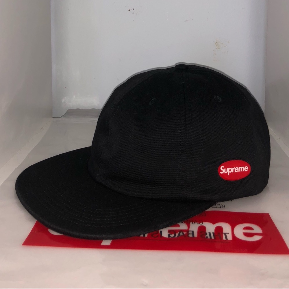SUPREME Window 6-Panel Black